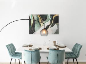 Arena in der Nähe - Tiefgarage - Balkon - Küche - Smart TV