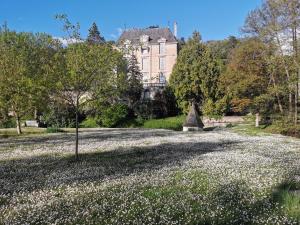 Maisons de vacances Gite La Suite Ducale Chateau La Roche Racan : photos des chambres