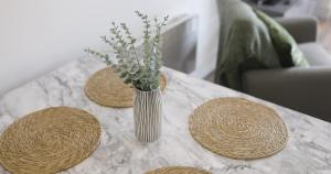 Modern 2-Beds - City Centre - FREE Wi-Fi - New -