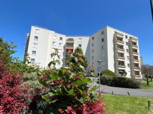 Appartements Les Rives Remoises : Appartement 2 Chambres