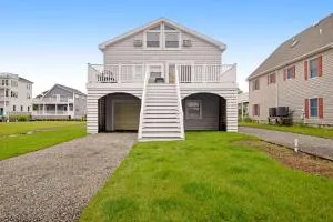 Edgewater Acres --- 39167 Garfield Avenue - 塞尔比维尔