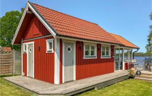Amazing Home In Boxholm With Internet