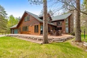 Serenity at Stormy Lake - Bergland