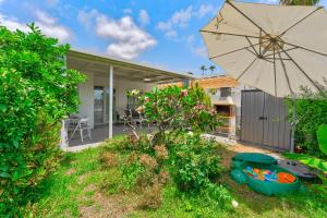 Beautiful bungalow in Island Village