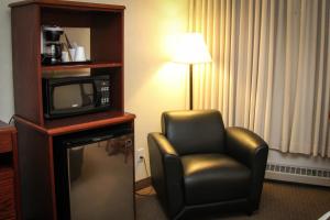 Continental Inn & Suites