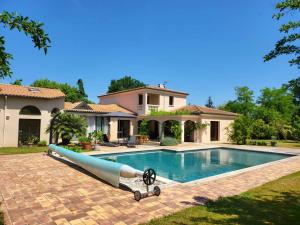 Maisons de vacances Maison familiale spacieuse avec grande piscine : photos des chambres