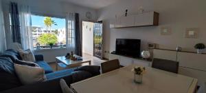 Gibshouses Playa Bastian