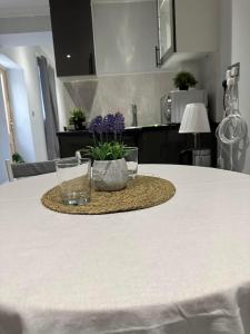 1-Bed - Sleeps 2 - Acton Park & Stn Close