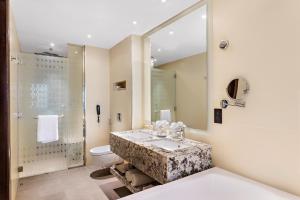 Ramee Dream Hotel Downtown