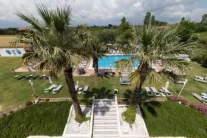 Mythic Summer Hotel