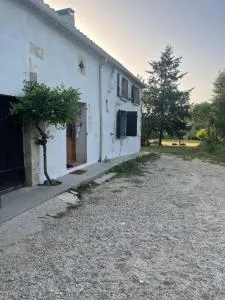 Gîte au Domaine des charmes - Saint-Félix-de-Foncaude