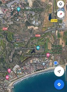 Piso delante de la playa La Pineda con 2 habitaciones