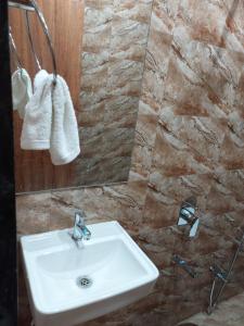 Hotel Sai Dakshina Inn & The Fern Restaurant