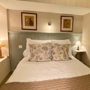 Ground Floor - Hauseman Building close to Thermes