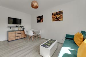 Dom & House - Apartments Old Town Dobra