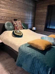 Vrijstaand Houten huis in het bos