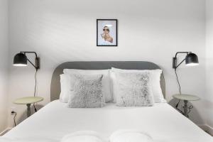 Contemporary Condo in Central Biltmore