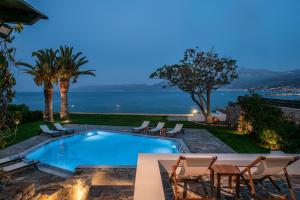 Villa Sunrise Majestic Seaview with Private Pool