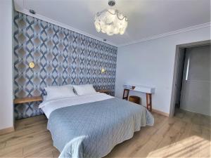 СВІТЛО ЦІЛОДОБОВО Сучасні апартаменти біля парку Топільче