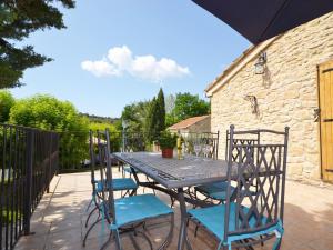 Maisons de vacances Nice appartment in Malauc ne with Private Swimming Pool : photos des chambres