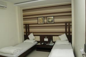 Hotel Causeway, Colaba