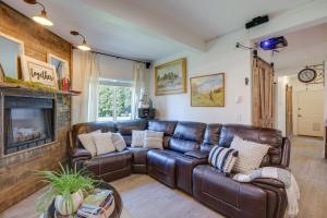 Farmhouse with Private Hot Tub Less Than 1 Mile to Birch Bay