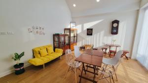 Bloomin Moon hostel & cafe, Chiang Mai Old Town