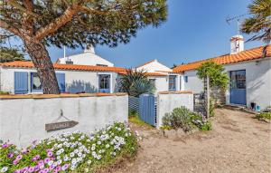 Maisons de vacances Beautiful Home In Noirmoutier With Wifi And 1 Bedrooms : photos des chambres