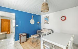 Maisons de vacances Beautiful Home In Noirmoutier With Wifi And 1 Bedrooms : photos des chambres