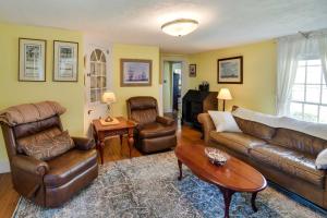 Historic Warren Vacation Rental: Walk to Beaches!