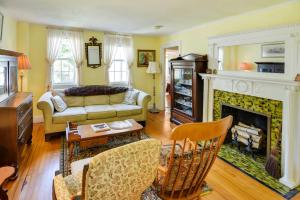 Historic Warren Vacation Rental: Walk to Beaches!