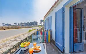 Maisons de vacances Beautiful Home In Noirmoutier En Lile With Wifi And 1 Bedrooms : photos des chambres