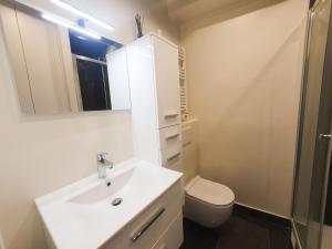 Appartements EXIGEHOME-Grand studio en centre ville - 300 m du RER A : photos des chambres