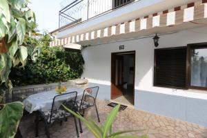 House Zbasnik 