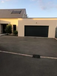 Chambre privée à 10 min du circuit - Challes