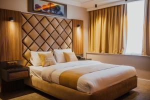 QUALA Hotels