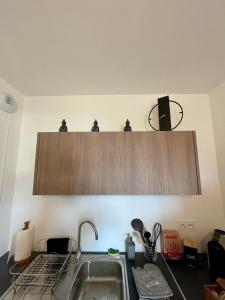 Appartements Studio Neuf a 10min Plage & Centre-Ville + Garage : photos des chambres