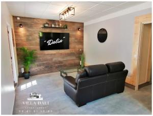 Appartements Villadali-fr Appart Hotel TOULON Clim, Wifi, Terrasse, Cuisine Parking Gratuit : photos des chambres