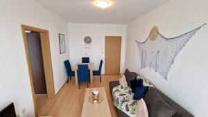New Line Village Apartments I7