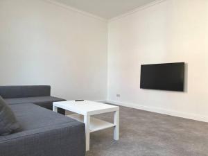 7 Betten Zentrale Lage Bahn Messe Apartment