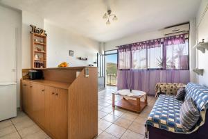 Vangelis apartment