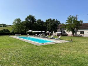 Maisons de vacances Les Terrasses Binel a Ronsac : Maison 2 Chambres