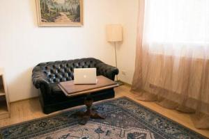 Town Hall 3 Bedroom Apartment