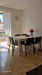 Apartment Rivarela BLU - newly renovated and top location near sea