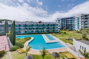 AL - Residence Golf Club Modern Apartment