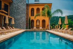 The Remote Hotel - Mergenli