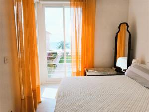 Villa Service - Maricel M