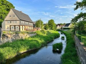 Fewo Frushi mit Sauna & saisonalem Whirlpool im Zittauer Gebirge