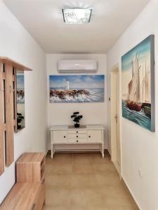 Honeycomb Apartment Split - FREE PARKING