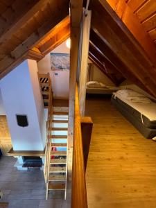 Chalets Chalet with mountainview : photos des chambres